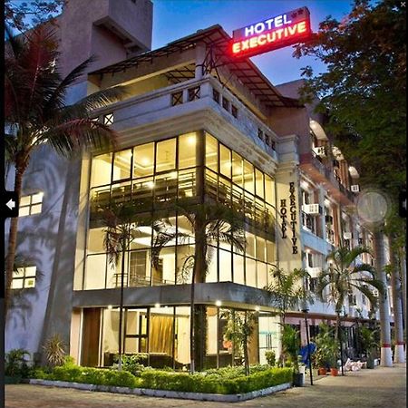 Hotel Executive สุรัต ภายนอก รูปภาพ