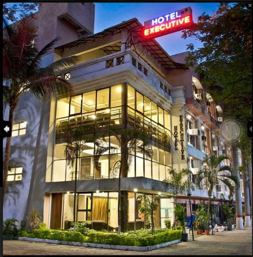 Hotel Executive สุรัต ภายนอก รูปภาพ