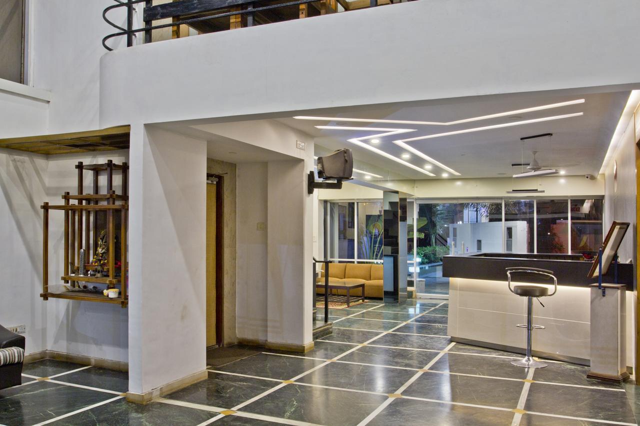 Hotel Executive สุรัต ภายนอก รูปภาพ